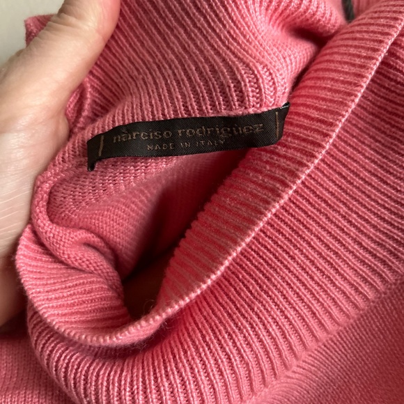 Narciso Rodriguez Pink Silk & Cashmere Knit Top – Made in Italy - Picture 2 of 10